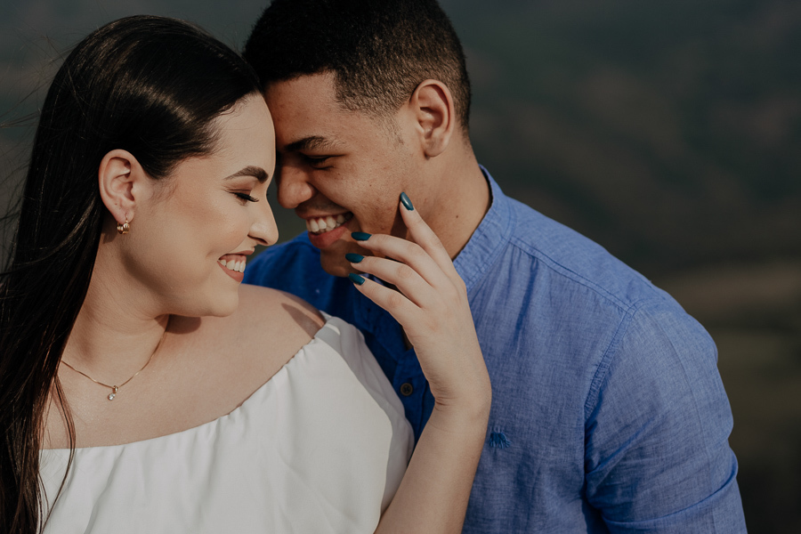 ENSAIO PRE WEDDING REALIZADO NO MORRO DA PEDRA BRANCA EM ORTIGUEIRA PARANA E FOTOGRAFADO POR LUCAS DREHER
