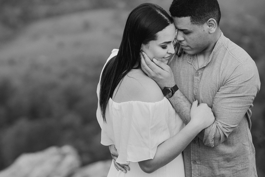 ENSAIO PRE WEDDING REALIZADO NO MORRO DA PEDRA BRANCA EM ORTIGUEIRA PARANA E FOTOGRAFADO POR LUCAS DREHER