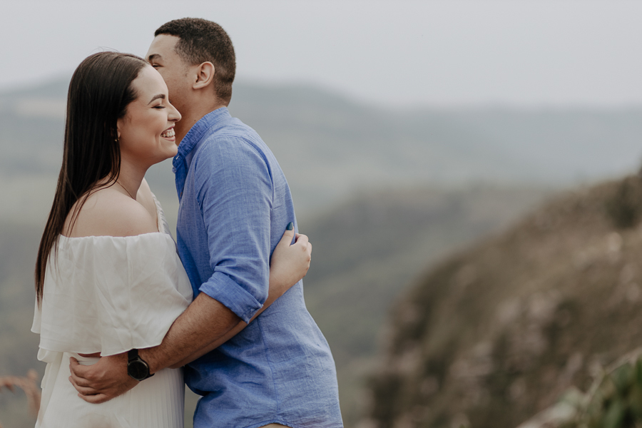 ENSAIO PRE WEDDING REALIZADO NO MORRO DA PEDRA BRANCA EM ORTIGUEIRA PARANA E FOTOGRAFADO POR LUCAS DREHER