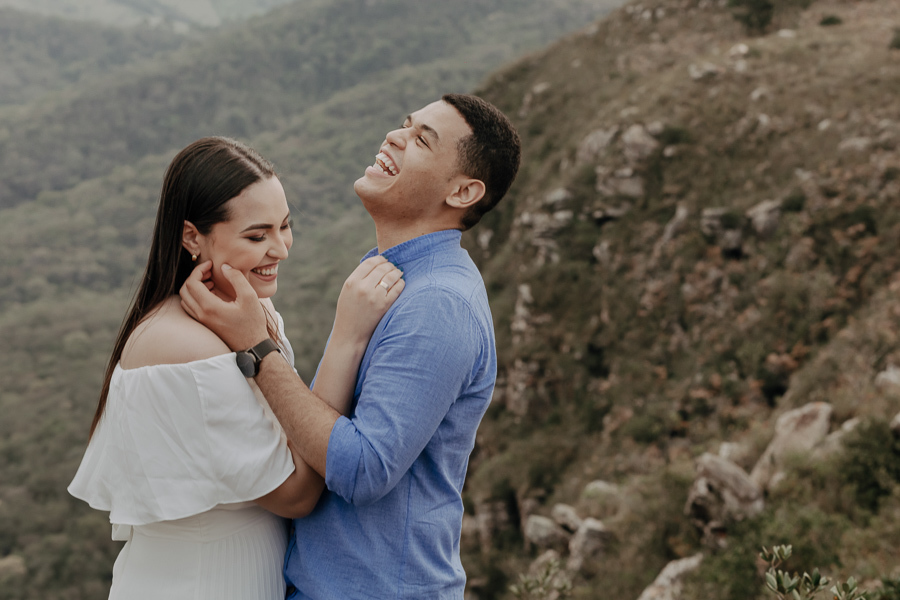 ENSAIO PRE WEDDING REALIZADO NO MORRO DA PEDRA BRANCA EM ORTIGUEIRA PARANA E FOTOGRAFADO POR LUCAS DREHER
