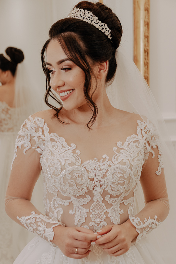 DIA DA NOIVA REALIZADO NO SALAO DE BELEZA MUZA BEAULTY EM MARINGA PARANA E FOTOGRAFADO POR ALINE DREHER