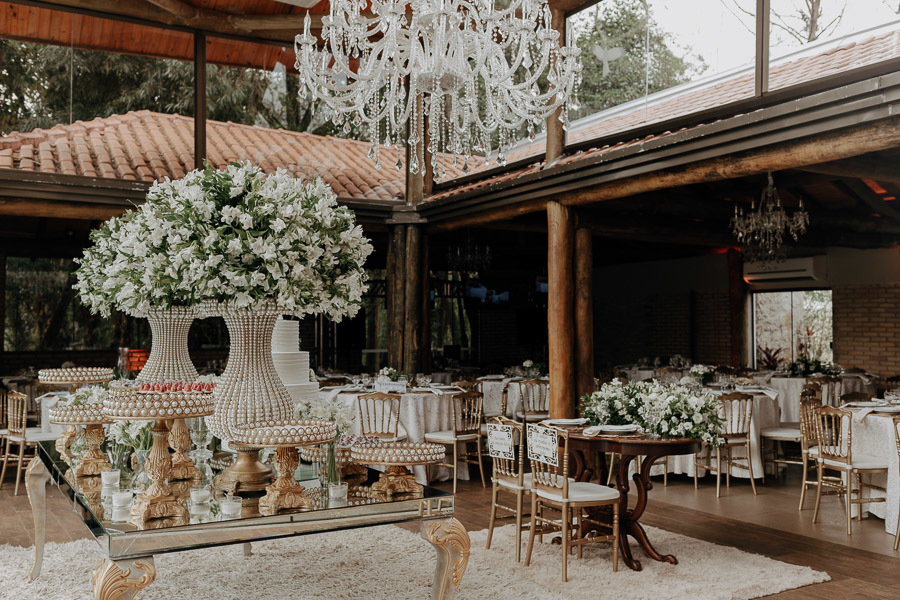 DECORACAO DE CASAMENTO AO AR LIVRE REALIZADO POR MARINGA DECORACOES NO RECANTO PARAISO EM MARINGA NO PARANA