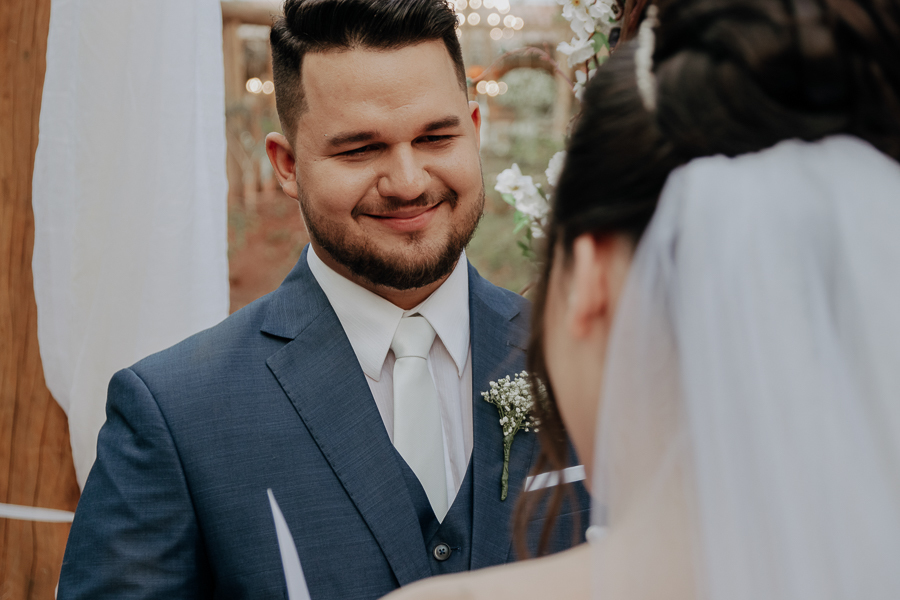 CERIMONIA DE CASAMENTO DURANTE O DIA REALIZADO NO RECANTO PARAISO EM MARINGA NO PARANA E FOTOGRAFADO POR LUCAS DREHER E ALINE DREHER