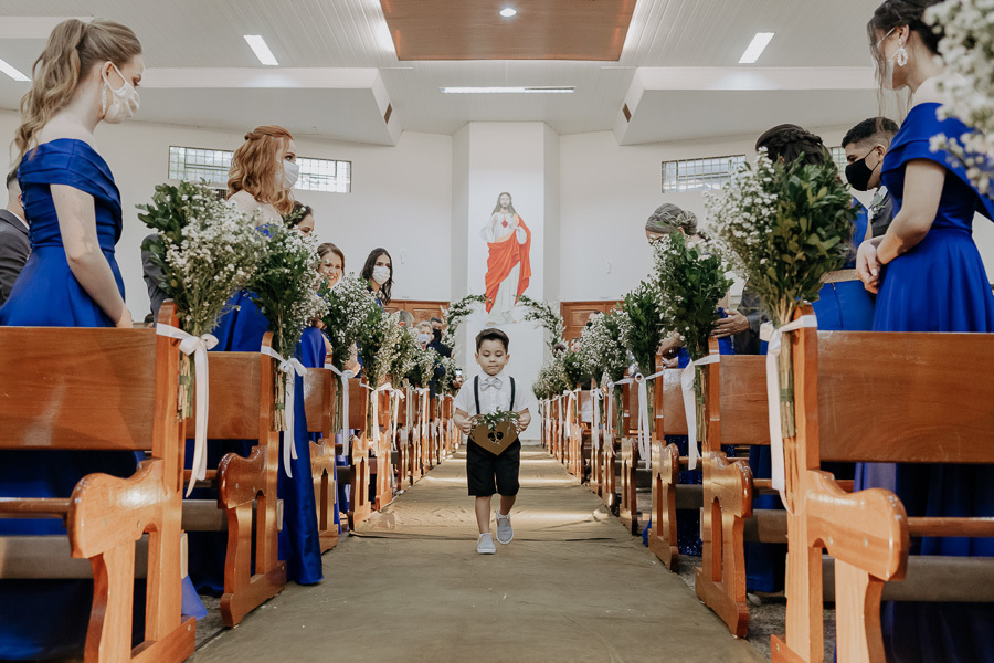 CERIMONIA DE CASAMENTO CATOLICA REALIZADA NA IGREJA SAGRADO CORACAO DE JESUS EM MARINGA PARANA E FOTOGRAFADO POR LUCAS DREHER E ALINE DREHER