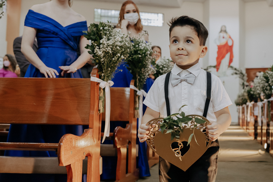 CERIMONIA DE CASAMENTO CATOLICA REALIZADA NA IGREJA SAGRADO CORACAO DE JESUS EM MARINGA PARANA E FOTOGRAFADO POR LUCAS DREHER E ALINE DREHER