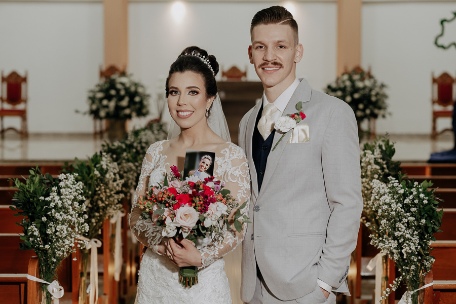 CERIMONIA DE CASAMENTO CATOLICA REALIZADA NA IGREJA SAGRADO CORACAO DE JESUS EM MARINGA PARANA E FOTOGRAFADO POR LUCAS DREHER E ALINE DREHER