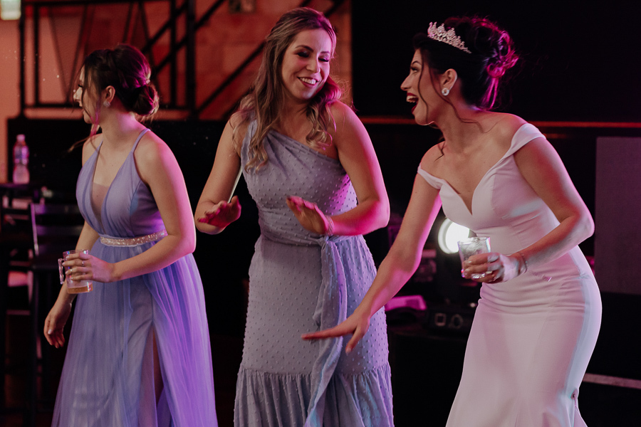 RECEPCAO DE CASAMENTO REALIZADA NA AFMM ASSOCIACAO DOS FUNCIONARIOS MUNICIPAIS DE MARINGA EM MARINGA NO PARANA E FOTOGRAFADO POR LUCAS DREHER