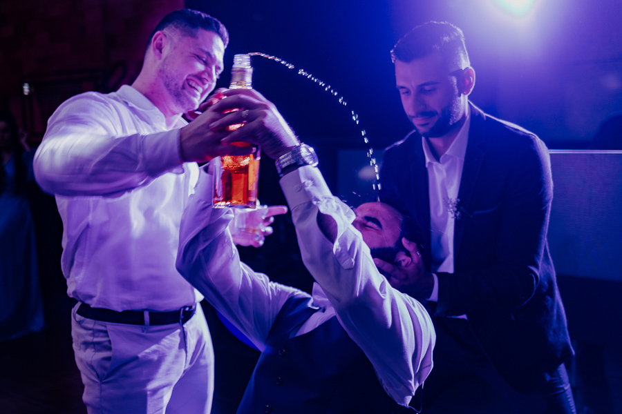 RECEPCAO DE CASAMENTO REALIZADA NA AFMM ASSOCIACAO DOS FUNCIONARIOS MUNICIPAIS DE MARINGA EM MARINGA NO PARANA E FOTOGRAFADO POR LUCAS DREHER