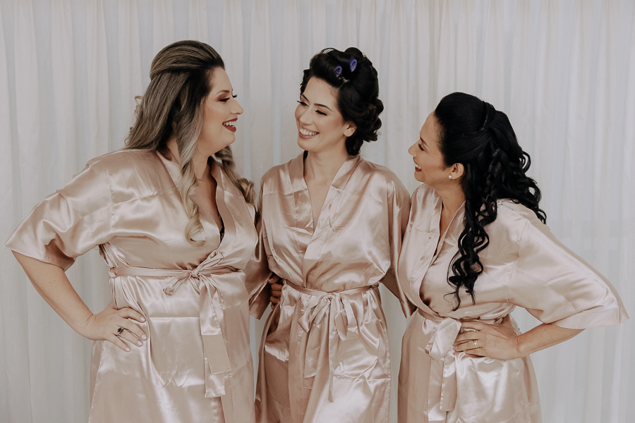 MAKING OF NOIVA TALITA REALIZADO NO STILO CABELEIREIRO EM MARINGA NO PARANA E FOTOGRAFADO POR LUCAS DREHER