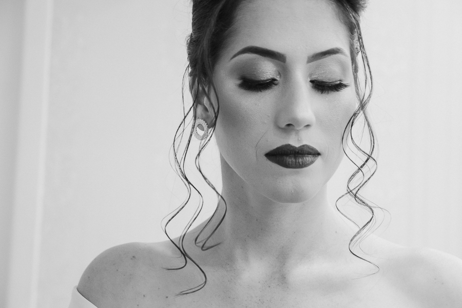 MAKING OF NOIVA TALITA REALIZADO NO STILO CABELEIREIRO EM MARINGA NO PARANA E FOTOGRAFADO POR LUCAS DREHER