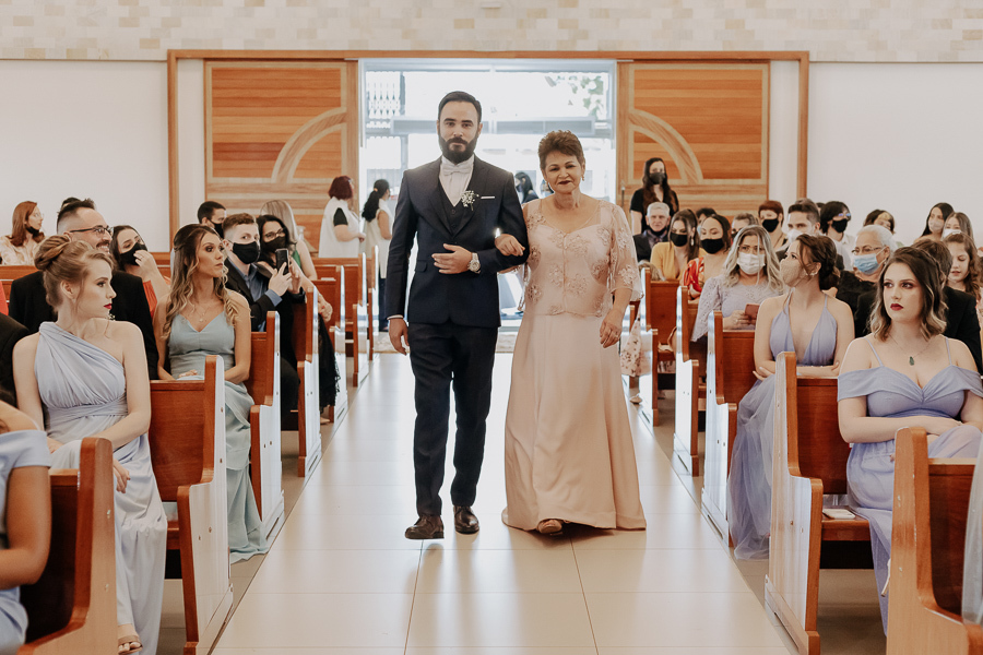 CERIMÔNIA DE CASAMENTO NA IGREJA CATÓLICA PARÓQUIA SAO MIGUEL EM MARINGA NO PARANA E FOTOGRAFADO POR LUCAS DREHER