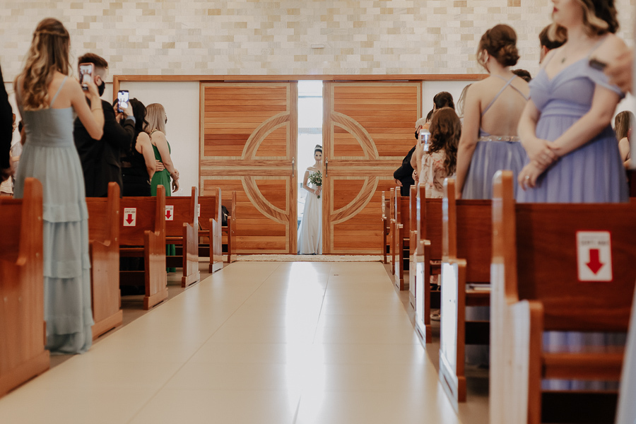 CERIMÔNIA DE CASAMENTO NA IGREJA CATÓLICA PARÓQUIA SAO MIGUEL EM MARINGA NO PARANA E FOTOGRAFADO POR LUCAS DREHER