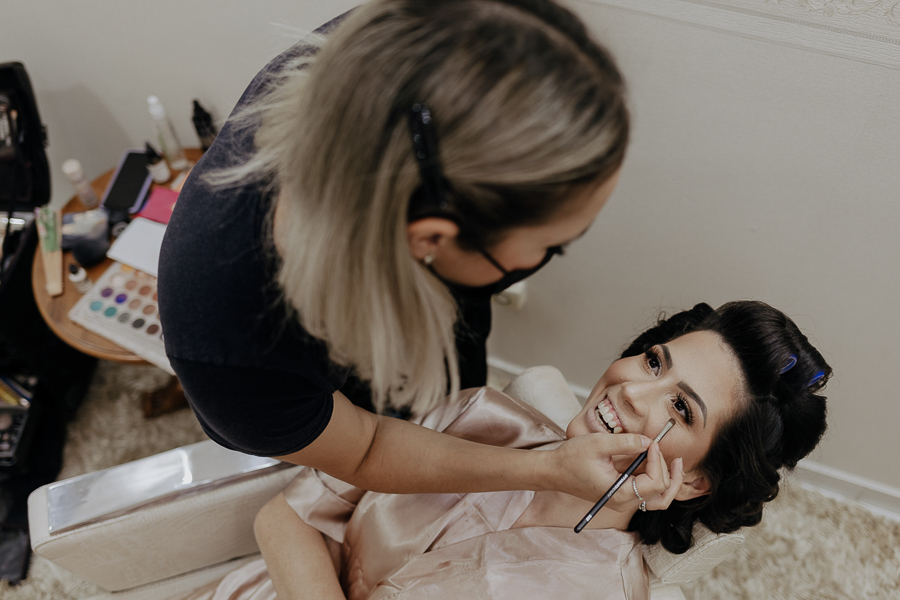 MAKING OF NOIVA TALITA REALIZADO NO STILO CABELEIREIRO EM MARINGA NO PARANA E FOTOGRAFADO POR LUCAS DREHER