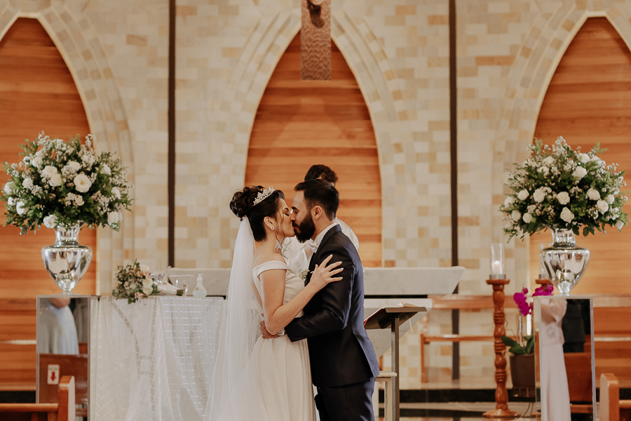 CERIMÔNIA DE CASAMENTO NA IGREJA CATÓLICA PARÓQUIA SAO MIGUEL EM MARINGA NO PARANA E FOTOGRAFADO POR LUCAS DREHER