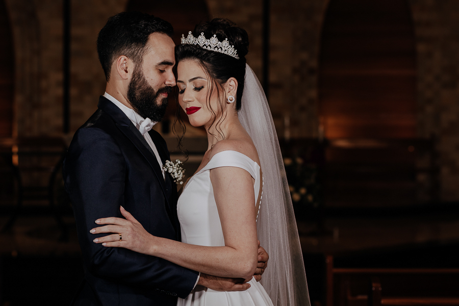 ENSAIO PÓS CERIMÔNIA REALIZADO NA IGREJA CATÓLICA PARÓQUIA SAO MIGUEL EM MARINGA NO PARANA E FOTOGRAFADO POR LUCAS DREHER
