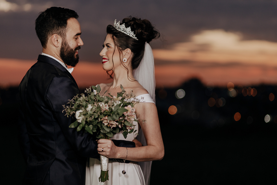 ENSAIO PÓS CERIMÔNIA REALIZADO NA IGREJA CATÓLICA PARÓQUIA SAO MIGUEL EM MARINGA NO PARANA E FOTOGRAFADO POR LUCAS DREHER