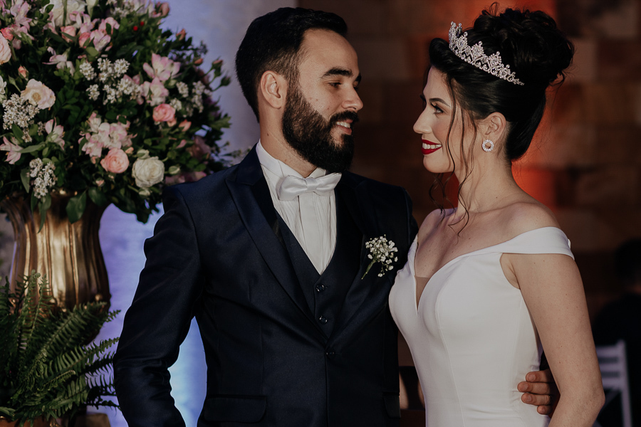 RECEPCAO DE CASAMENTO REALIZADA NA AFMM ASSOCIACAO DOS FUNCIONARIOS MUNICIPAIS DE MARINGA EM MARINGA NO PARANA E FOTOGRAFADO POR LUCAS DREHER