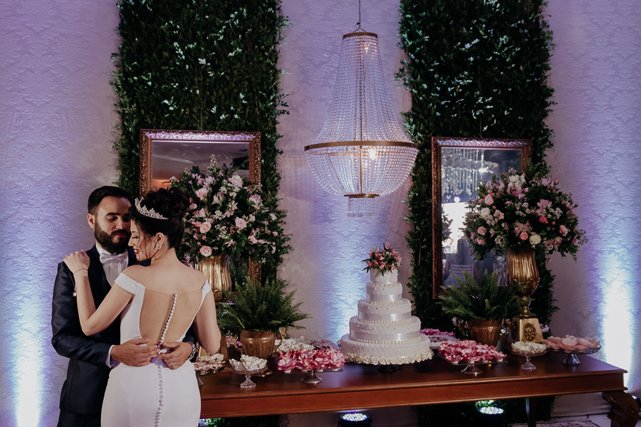 RECEPCAO DE CASAMENTO REALIZADA NA AFMM ASSOCIACAO DOS FUNCIONARIOS MUNICIPAIS DE MARINGA EM MARINGA NO PARANA E FOTOGRAFADO POR LUCAS DREHER