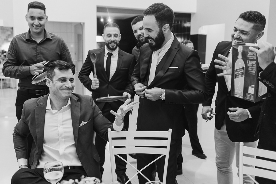 RECEPCAO DE CASAMENTO REALIZADA NA AFMM ASSOCIACAO DOS FUNCIONARIOS MUNICIPAIS DE MARINGA EM MARINGA NO PARANA E FOTOGRAFADO POR LUCAS DREHER