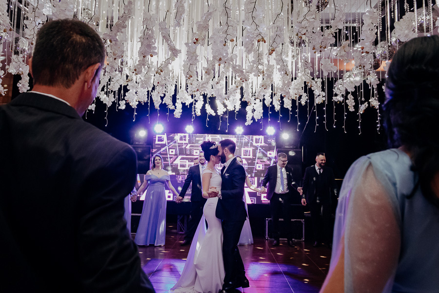 RECEPCAO DE CASAMENTO REALIZADA NA AFMM ASSOCIACAO DOS FUNCIONARIOS MUNICIPAIS DE MARINGA EM MARINGA NO PARANA E FOTOGRAFADO POR LUCAS DREHER