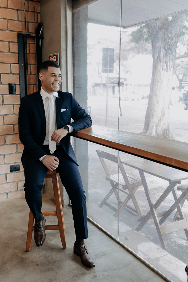 MAKING OF DO NOIVO REALIZADO NA BLUES BARBEARIA EM MARINGA NO PARANA E FOTOGRAFADO POR LUCAS DREHER