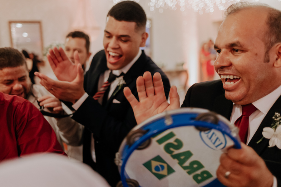 RECEPCAO DE CASAMENTO REALIZADO NO CAPIM LIMAO EM MARINGA NO PARANA 