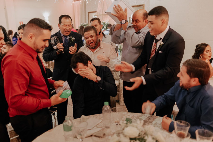 RECEPCAO DE CASAMENTO REALIZADO NO CAPIM LIMAO EM MARINGA NO PARANA 