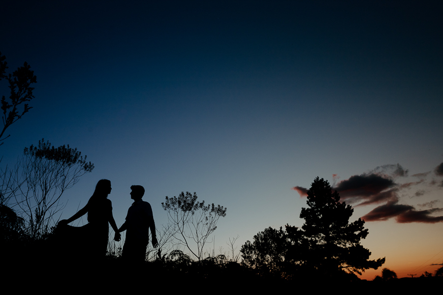 ENSAIO PRE CASAMENTO REALIZADO NO MORRO DA PEDRA BRANCA EM MAUA DA SERRA NO PARANA E FOTOGRAFADO POR LUCAS DREHER E ALINE DREHER 