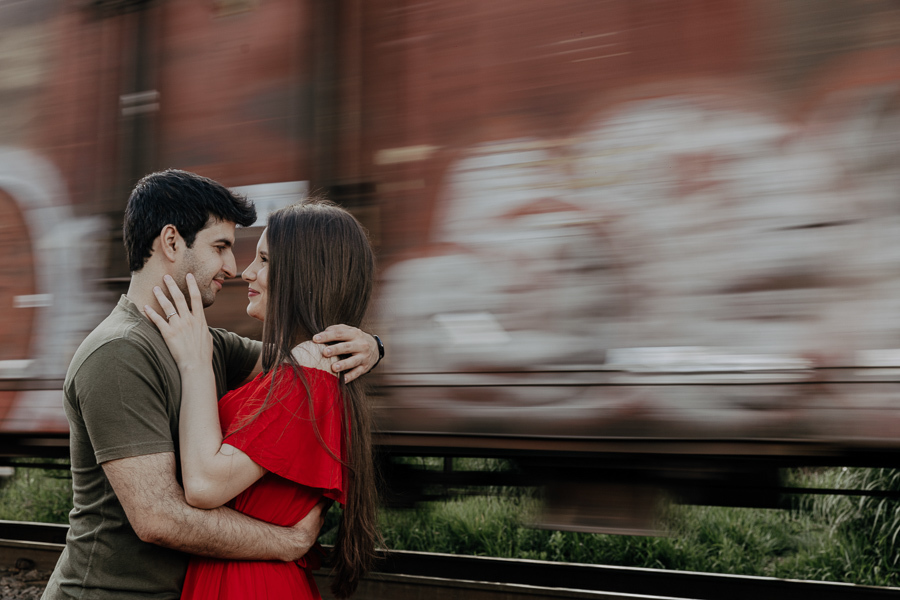 ENSAIO PRE CASAMENTO REALIZADO NA LINHA DO TREM DE ORTIGUEIRA NO PARANA E FOTOGRAFADO POR LUCAS DREHER E ALINE DREHER 