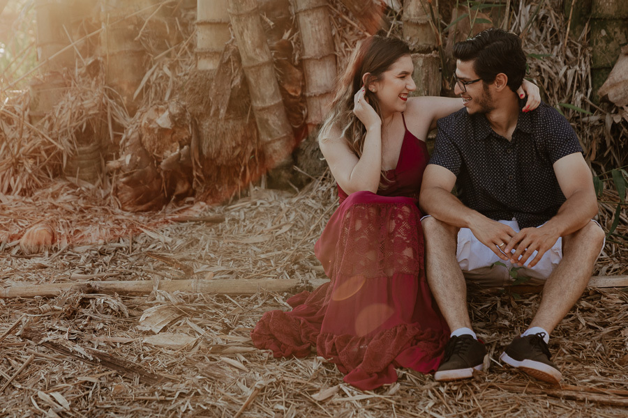ENSAIO PRE WEDDING EM PLANTACAO DE BAMBUS DE IVATUBA PARANA E FOTOGRAFADO POR LUCAS DREHER E ALINE DREHER