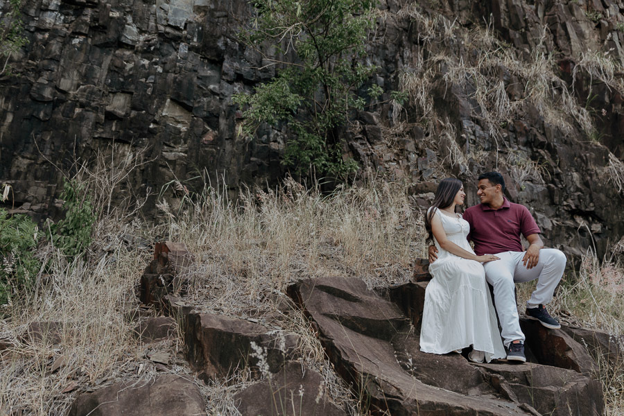 ENSAIO PRE CASAMENTO REALIZADO NA PEDREIRA DE BOM SUCESSO NO PARANA E FOTOGRAFADO POR LUCAS DREHER