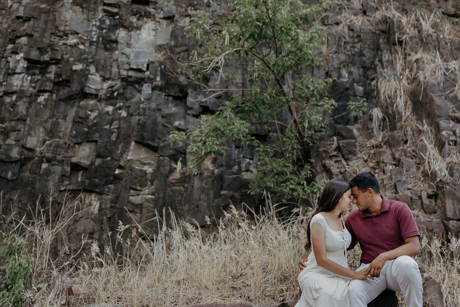 ENSAIO PRE CASAMENTO REALIZADO NA PEDREIRA DE BOM SUCESSO NO PARANA E FOTOGRAFADO POR LUCAS DREHER