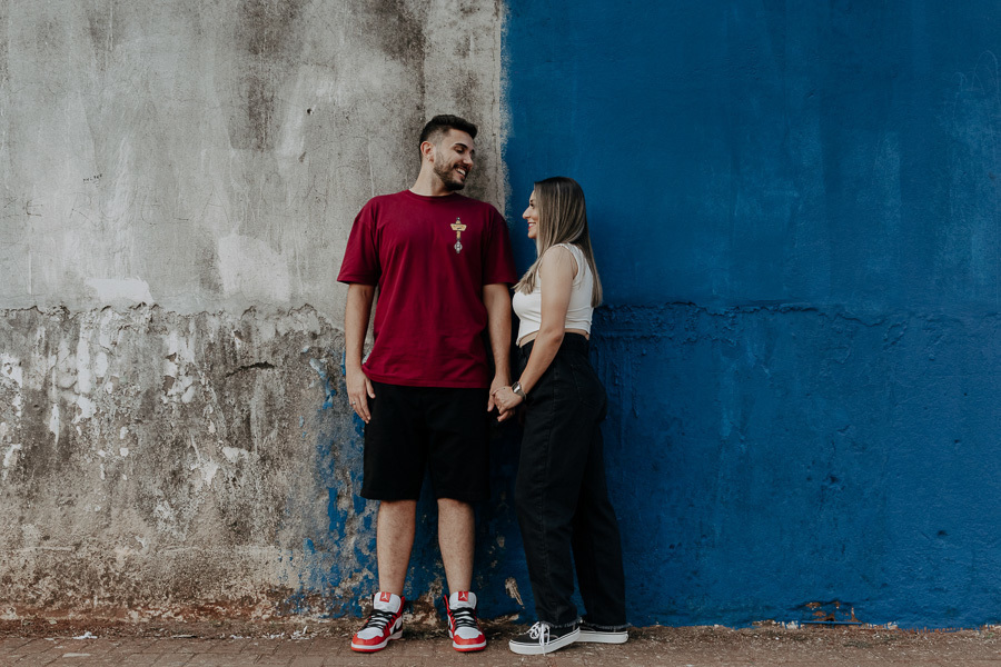 ENSAIO PRE CASAMENTO COM ESTILO URBANO E REALIZADO NO CENTRO DE MARINGA COM A PEGADA STREET