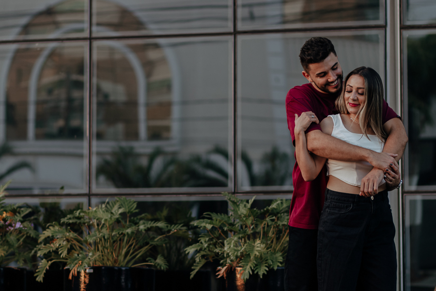 ENSAIO PRE CASAMENTO COM ESTILO URBANO E REALIZADO NO CENTRO DE MARINGA COM A PEGADA STREET