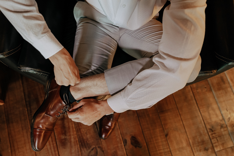 MAKING OF DA PREPARACAO DO NOIVO LUCAS REALIZADO NA BARBEARIA SR JOSE EM MARINGA PARANA E FOTOGRAFADO POR LUCAS DREHER