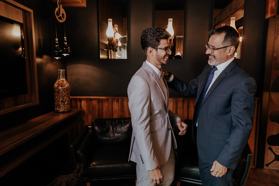 MAKING OF DA PREPARACAO DO NOIVO LUCAS REALIZADO NA BARBEARIA SR JOSE EM MARINGA PARANA E FOTOGRAFADO POR LUCAS DREHER