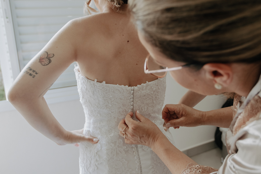 MAKING OF DA PREPARACAO DA NOIVA GABRIELA REALIZADA NO SEU PROPRIO APARTAMENTO EM MARINGA NO PARANA E FOTOGRAFADO POR ALINE DREHER