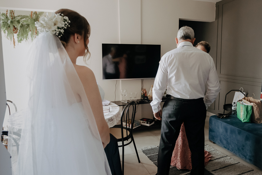 MAKING OF DA PREPARACAO DA NOIVA GABRIELA REALIZADA NO SEU PROPRIO APARTAMENTO EM MARINGA NO PARANA E FOTOGRAFADO POR ALINE DREHER