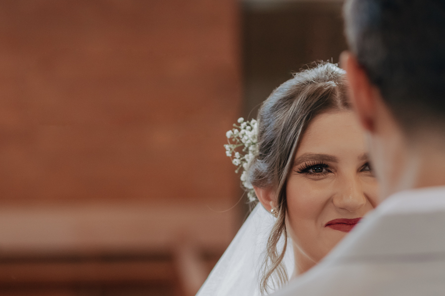 CERIMONIA DE CASAMENTO EM IGREJA CATOLIA PAROQUIA CRISTO RESSUSCITADO EM MARINGA NO PARANA E FOTOGRAFADO POR LUCAS DREHER E ALINE DREHER