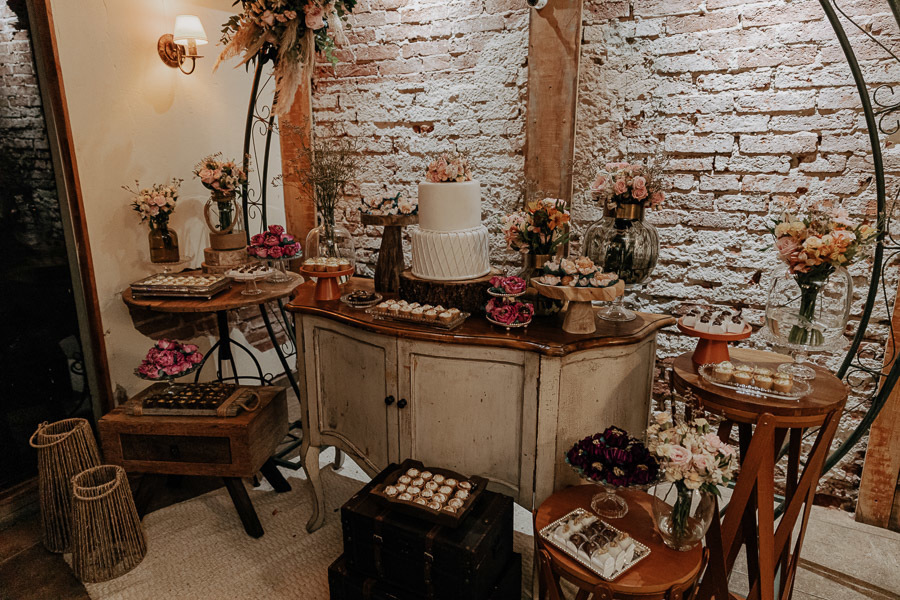 RECEPCAO DE CASAMENTO REALIZADO NO RESTAURANTE PERUGIA TRATTORIA EM MARINGA NO PARANA E FOTOGRAFADO POR LUCAS DREHER E ALINE DREHER