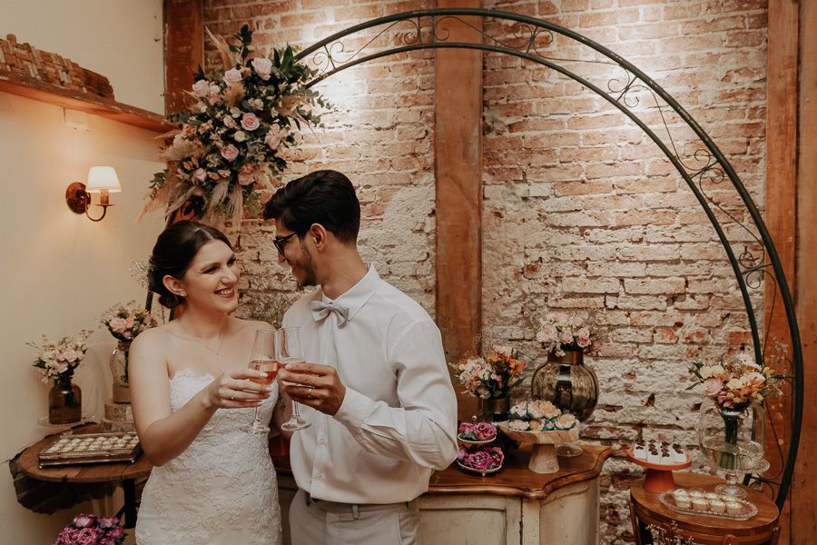 RECEPCAO DE CASAMENTO REALIZADO NO RESTAURANTE PERUGIA TRATTORIA EM MARINGA NO PARANA E FOTOGRAFADO POR LUCAS DREHER E ALINE DREHER