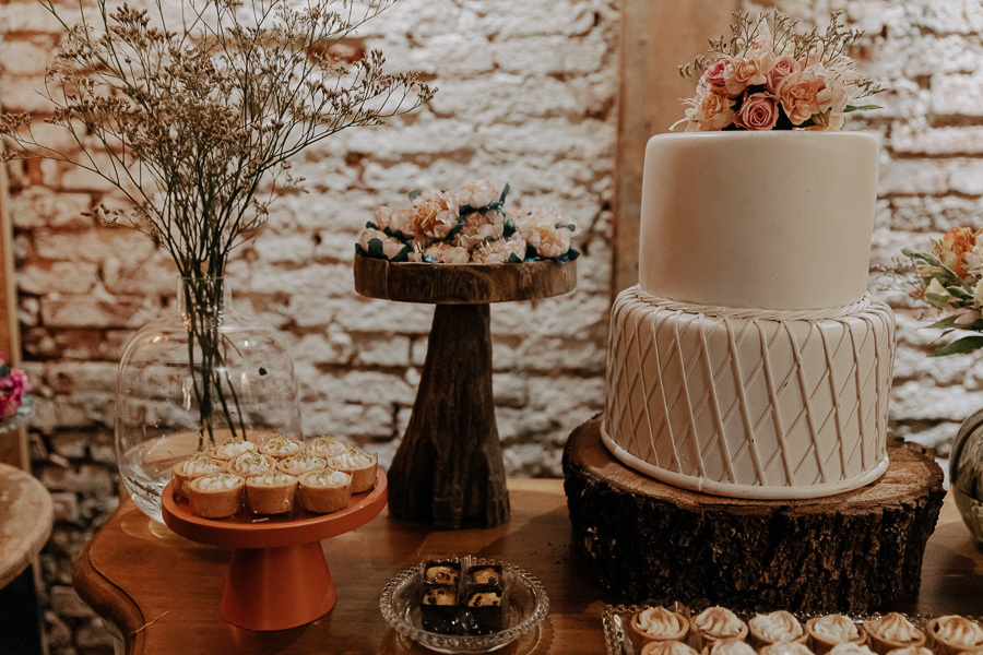 RECEPCAO DE CASAMENTO REALIZADO NO RESTAURANTE PERUGIA TRATTORIA EM MARINGA NO PARANA E FOTOGRAFADO POR LUCAS DREHER E ALINE DREHER