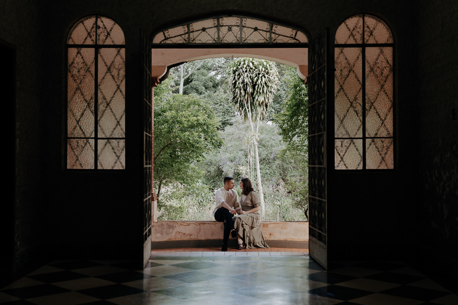 ENSAIO PRE CASAMENTO OU PRE WEDDING REALIZADO NO CASTELO ELDORADO EM MARILANDIA DO SUL PARANA E FOTOGRAFADO POR LUCAS DREHER E ALINE DREHER