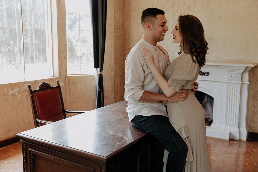 ENSAIO PRE CASAMENTO OU PRE WEDDING REALIZADO NO CASTELO ELDORADO EM MARILANDIA DO SUL PARANA E FOTOGRAFADO POR LUCAS DREHER E ALINE DREHER