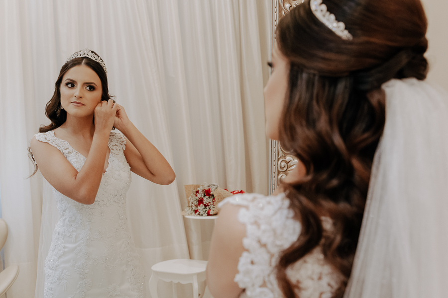 PREPARACAO DE NOIVA REALIZADO NO ESTUDIO ELAISA CAMILO EM MARINGA NO PARANA E FOTOGRAFADO POR ALINE DREHER MAKING OF NOIVA