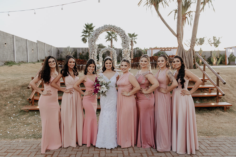 RECEPCAO DE CASAMENTO APOS A CERIMONIA AO AR LIVRE NO FINAL DA TARDE E POR DO SOL REALIZADO NO SALAO LALINDA EVENTOS EM SAO DOMINGOS PARANA E FOTOGRAFADO POR LUCAS DREHER E ALINE DREHER
