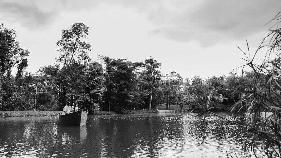 PRE CASAMENTO REALIZADO NO EDEN GARDEN MARINGA PARANA E FOTOGRAFADO POR LUCAS DREHER FOTOGRAFIA DE CASAMENTOS E CASAIS