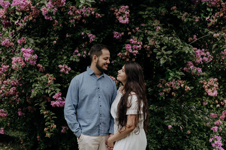 PRE CASAMENTO REALIZADO NO EDEN GARDEN MARINGA PARANA E FOTOGRAFADO POR LUCAS DREHER FOTOGRAFIA DE CASAMENTOS E CASAIS