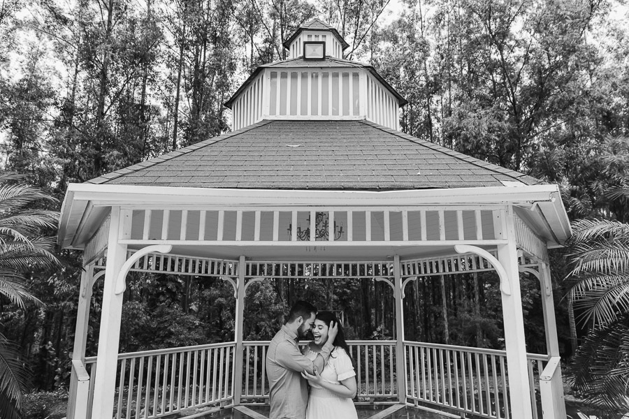 PRE CASAMENTO REALIZADO NO EDEN GARDEN MARINGA PARANA E FOTOGRAFADO POR LUCAS DREHER FOTOGRAFIA DE CASAMENTOS E CASAIS