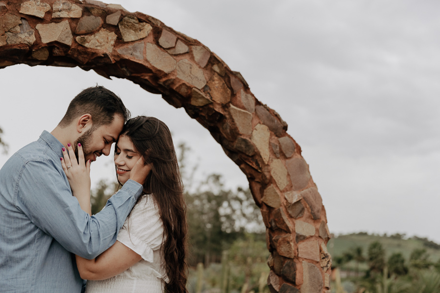 PRE CASAMENTO REALIZADO NO EDEN GARDEN MARINGA PARANA E FOTOGRAFADO POR LUCAS DREHER FOTOGRAFIA DE CASAMENTOS E CASAIS